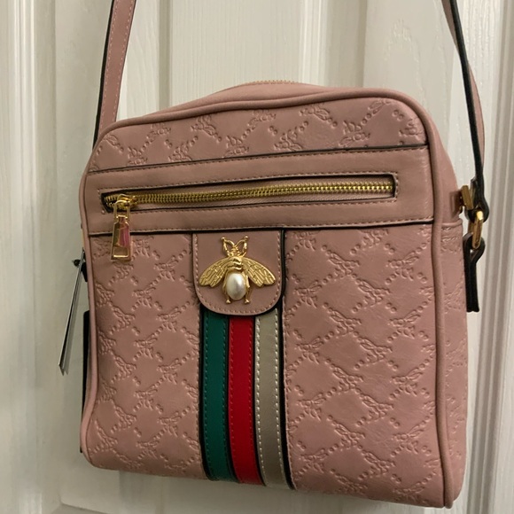 Crossbody and Matching Wallet - Picture 3 of 11